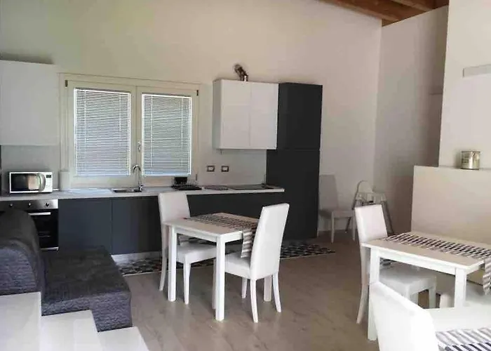 Thevilla Silvi Marina